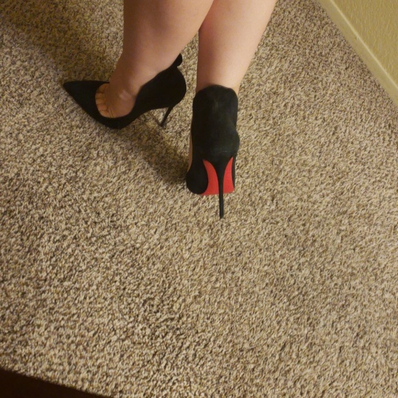 Christian Louboutin black pumps / 120 heels